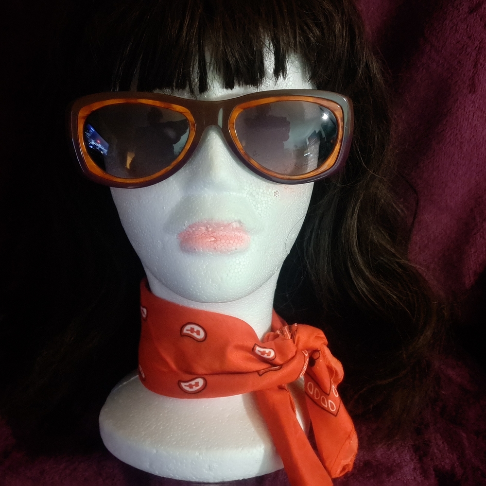 Vintage Aviator Sunglasses - Picture 6 of 6